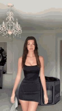 brunette porn gif|Brunette Porn GIFs 